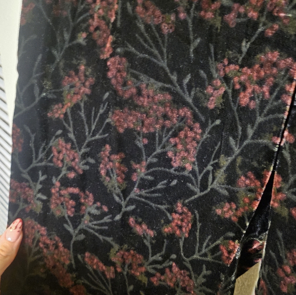 Zara The Charlotte Pant Flare Black Red Floral Velvet Sz S - Picture 3 of 10
